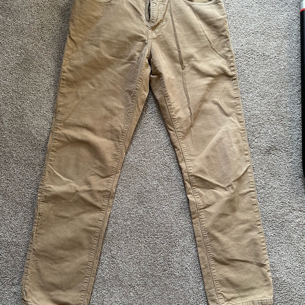 Lucky Brand men’s corduroy 34Wx32L EUC tan slacks.